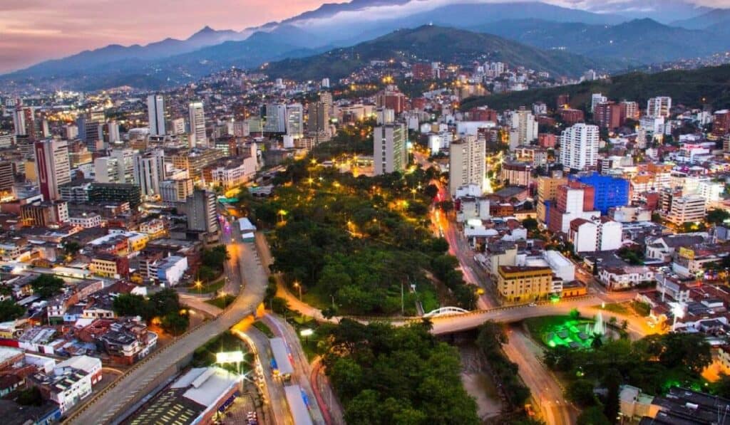 Fitch Ratings confirma la máxima calificación financiera para Cali y mantiene perspectiva estable para 2026 Fitch Ratings confirma la máxima calificación financiera para Cali