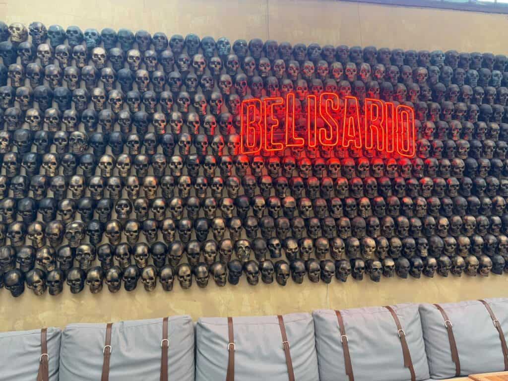 El efecto Karol G en Medellín: Somos Belisario detrás de un negocio que ya genera 2.700 empleos Los espacios de Somos Belisario se han convertido en referentes del entretenimiento y el turismo urbano en Medellín. Foto: Somos Belisario.