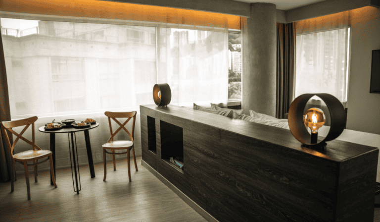 V Grand Hotel Medellín se integra a Radisson Individuals bajo la cadena internacional Choice Hotels Hotel Viaggio Medellín se convierte en V Grand Hotel