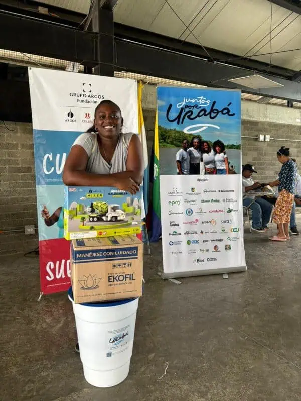 Fundación Grupo Argos ha entregado 380 mejoramientos de vivienda con filtros de agua potable en Turbo, Antioquia Iniciativa Juntos por Urabá entrega filtros de agua potable