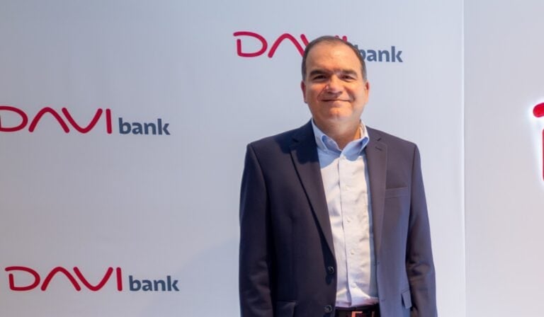 Davibank habilitó importante servicio para usuarios de iPhone y Apple: ayudará a pagar más fácil Jorge Rojas Dumit, presidente de DaviBank