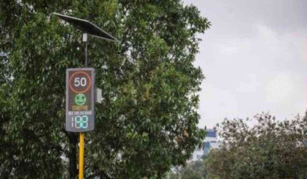 Distrito instaló nuevos dispositivos de medición de velocidad en Bogotá: ¿impondrá sanciones a conductores? Nuevos paneles que medirán la velocidad en Bogotá