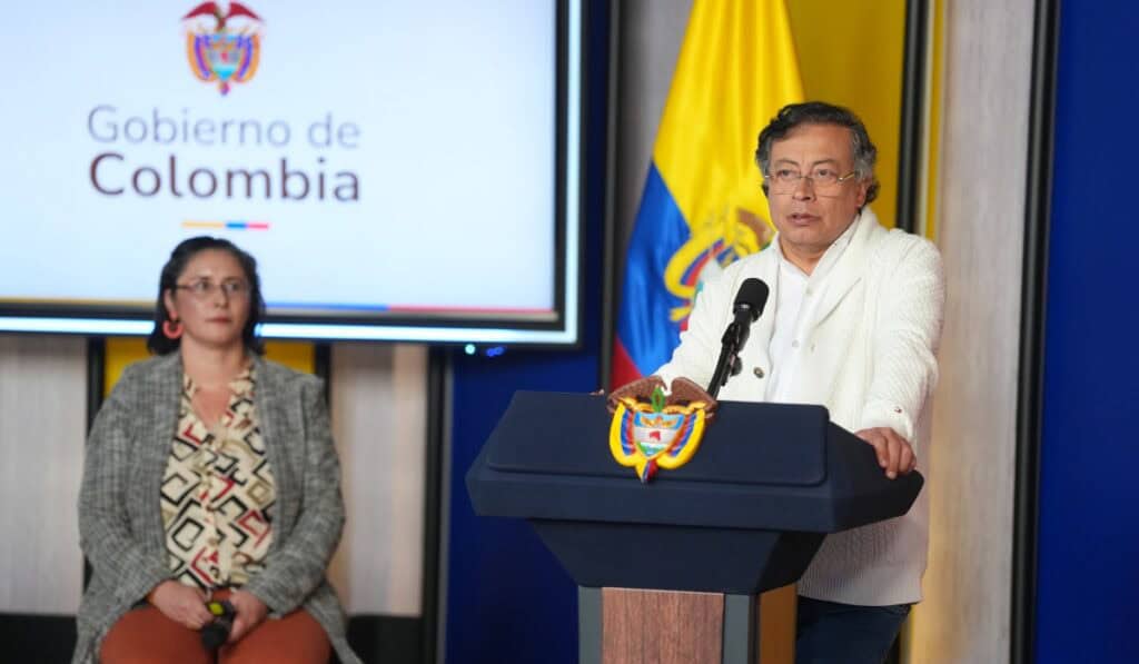 Petro denuncia manipulación ilegal en software de la DIAN que deja billonario fraude a la Nación DIAN