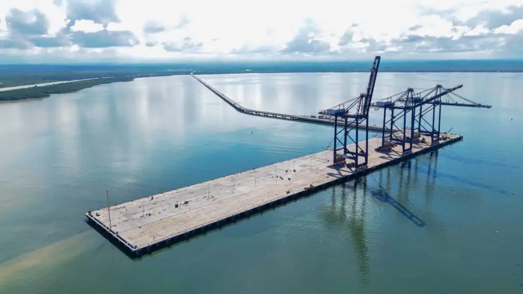 Puerto Antioquia ya cuenta con permisos de operación: quedó habilitado para comercio exterior Puerto Antioquia hace parte de la estrategia de fortalecimiento de la infraestructura portuaria en Colombia. Foto: Puerto Antioquia.