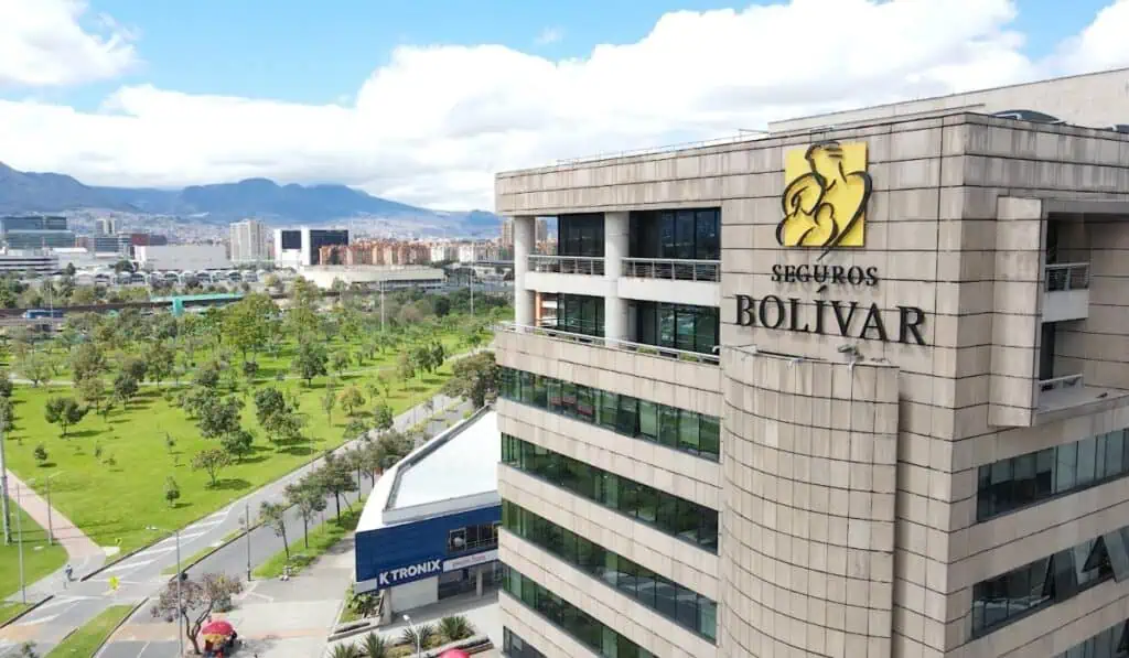 Entrevista | Los colombianos volvieron a ver el seguro de salud como algo esencial: Seguros Bolívar Sede de Seguros Bolívar en Bogotá