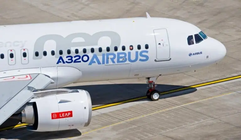 Aviones comerciales en Colombia