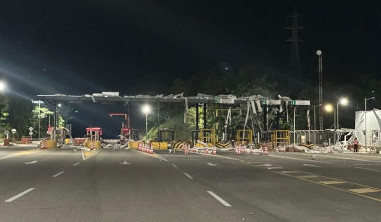 Paro armado: atentan contra el peaje La Lizama en Santander; ELN sería responsable atentan contra el peaje La Lizama en Santander