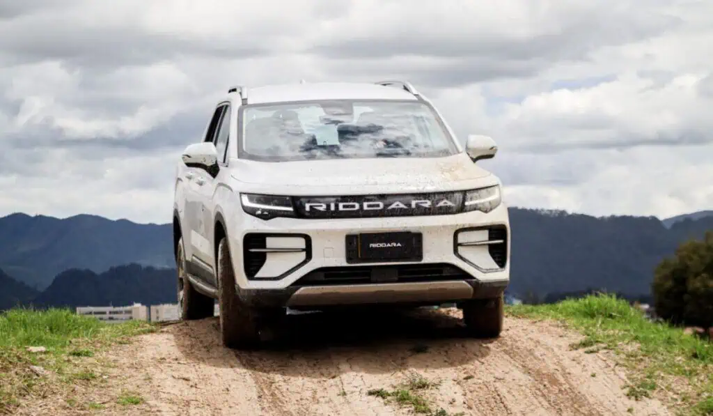 Poderosa marca de carros eléctricos aterrizó en Colombia: Busca competir con los grandes del mercado Geely Riddara inició ventas en Colombia con una única referencia y tres versiones. Foto: Geely Riddara.
