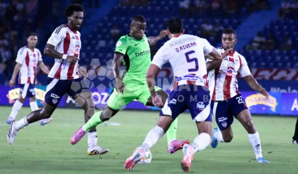 Fútbol colombiano tendrá radical cambio: Equipos verán revolcón con sus finanzas Futbolistas colombianos tendrían importante beneficio para pensionarse