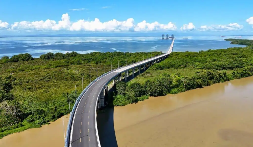 Puerto Antioquia avanza en su infraestructura digital para mover hasta 7 millones de toneladas al año Las obras de Puerto Antioquia avanzan como parte de la expansión de la infraestructura portuaria del país. Foto: Puerto Antioquia.