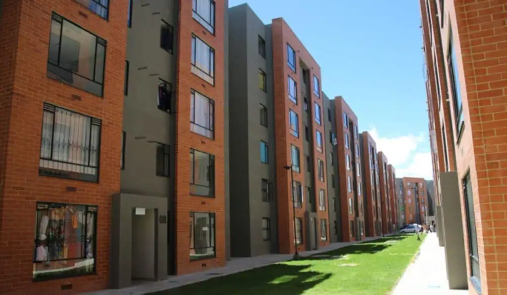 Bogotá ajustará subsidios de vivienda VIS y refuerza su apuesta por renovación urbana ante cambios del Gobierno comprar casa
