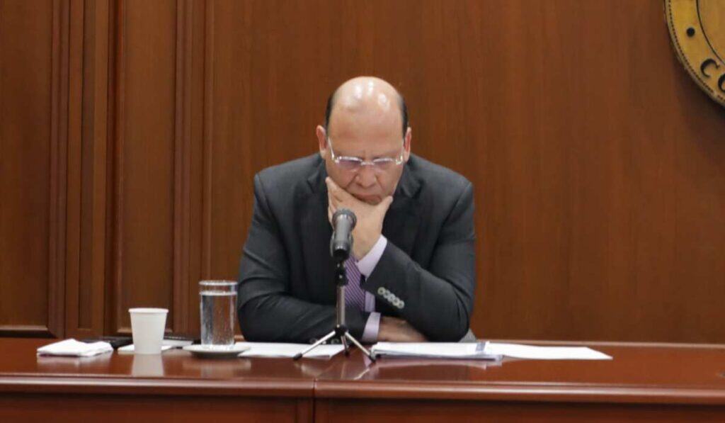 A miles de contratistas del Estado no les habrían pagado todavía el sueldo de diciembre: trabajan en estas entidades Germán Ávila, ministro de Hacienda