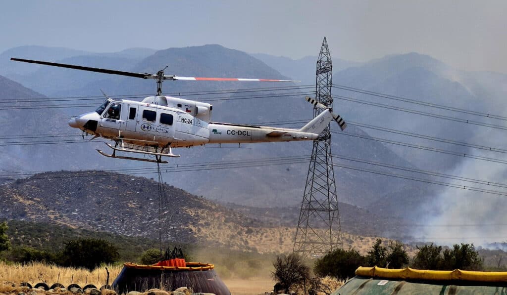 Chile decreta estado de catástrofe por incendios que dejan al menos 15 muertos y 50.000 evacuados Incendios en Chile