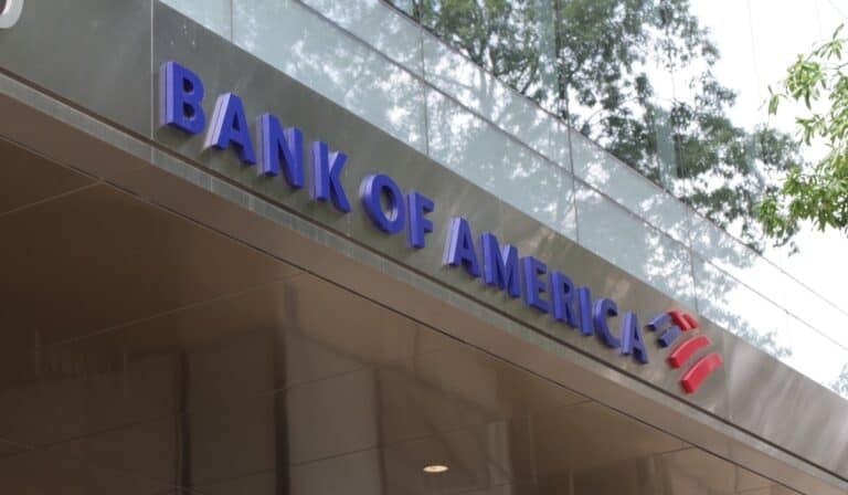 Bank of America advierte que Bolsa de Colombia sigue con el mayor descuento de la región, aunque se ha reducido Oficina de Bank Of America en Washington. Foto: Pablo Vega/Valora Analitik.