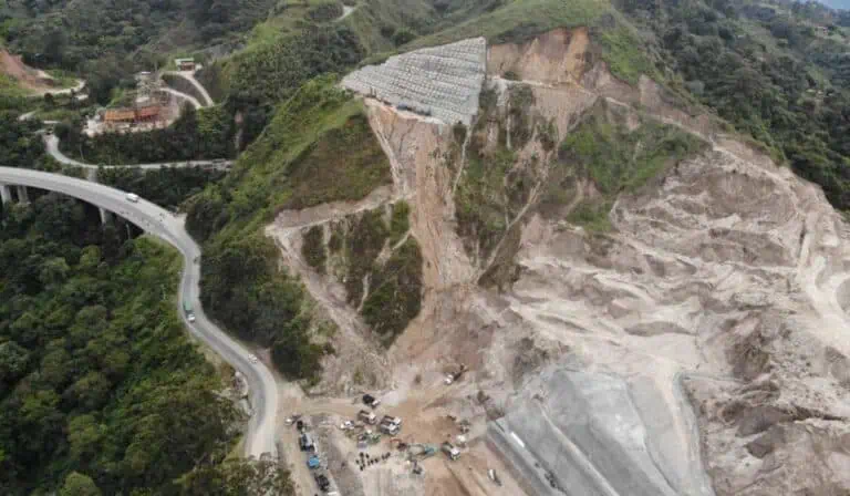 Pacífico 1 cierres en Areneras Amagá Caldas