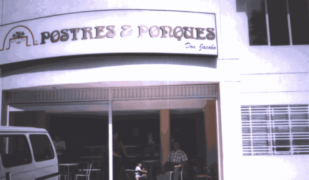 Tradicional tienda de postres Don Jacobo se va a liquidación tras 40 años de operación: pérdidas se profundizaron Postres y Ponques, ahora llamada Don Jacobo, irá a liquidación (1)