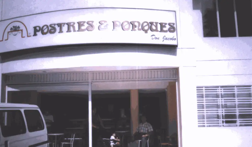 Tradicional tienda de postres Don Jacobo se va a liquidación tras 40 años de operación: pérdidas se profundizaron Postres y Ponques, ahora llamada Don Jacobo, irá a liquidación (1)