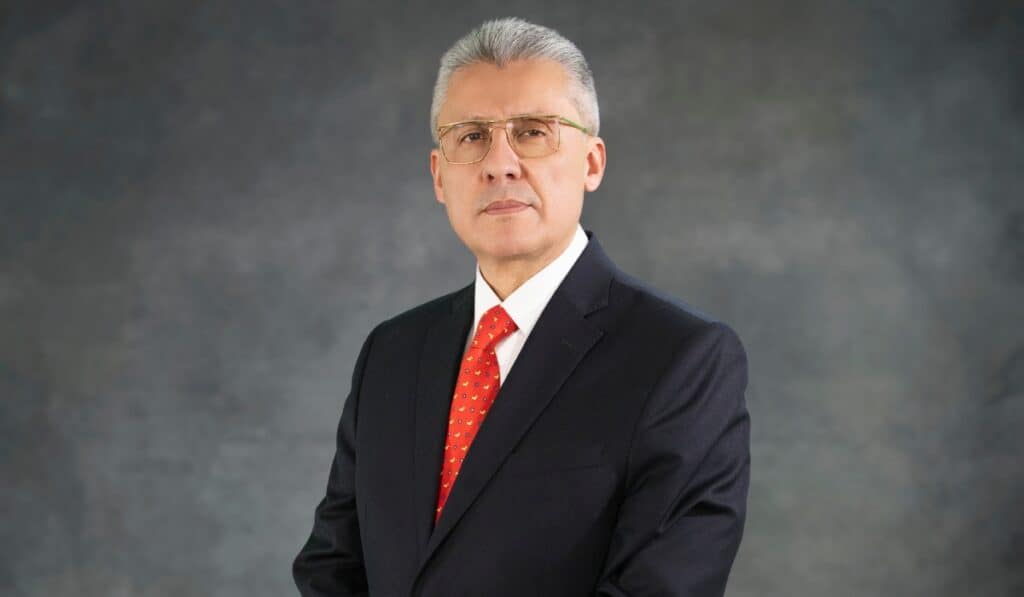 Entrevista | Fuerte alza en el precio del diésel generaría inoperabilidad de los camiones, alzas en la canasta familiar e inflación: Fedetranscarga El presidente de Fedetranscarga, Arnulfo Cuervo, dijo que la gasolina colombiana es más costosa en 60 % a la de EE. UU. Imagen: Fedetranscarga