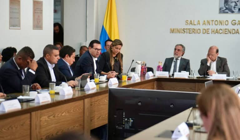 Reunión entre gobernadores y el ministros del gobierno Petro