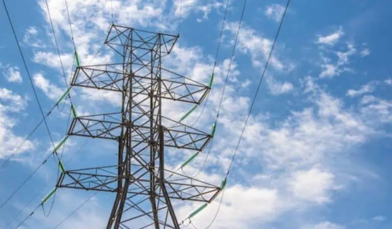 Energía eléctrica. Imagen: Pexels / Magda Elhers