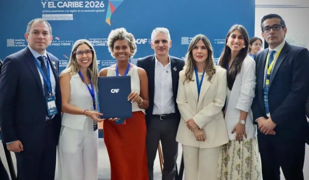 La apuesta del CAF y Antioquia por convertir a Urabá en eje de competitividad regional CAF, Gobernación de Antioquia y Proantioquia apuestan por Urabá.