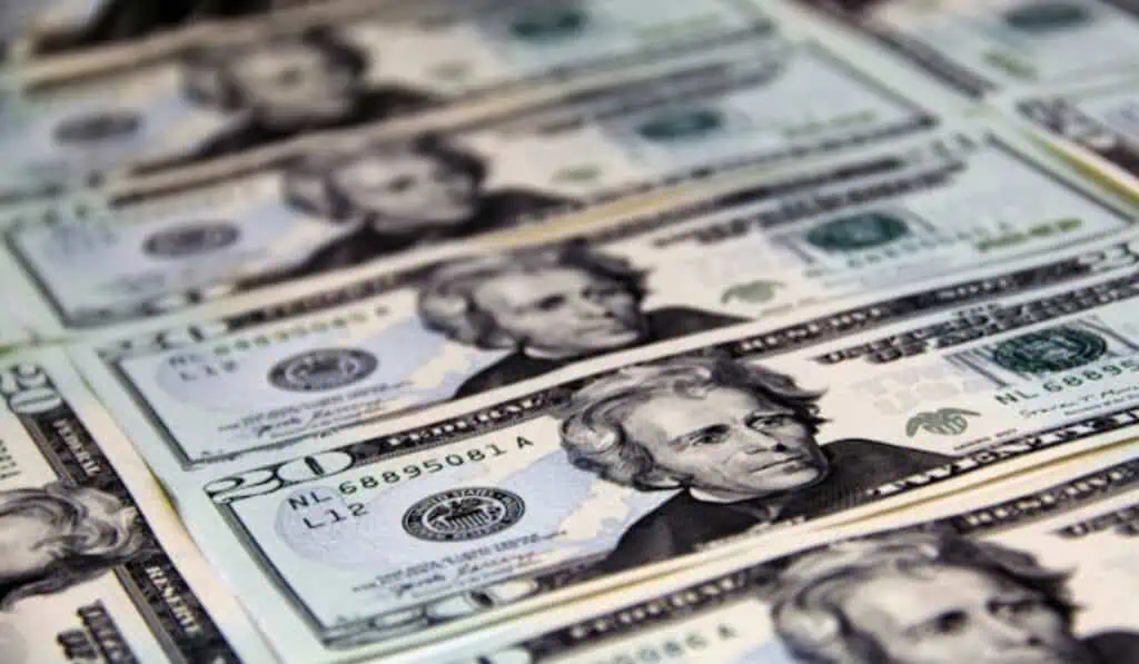 Dólar en Colombia rompe su racha alcista y cae a $3.775; ajuste técnico marca la jornada Dólar en Colombia