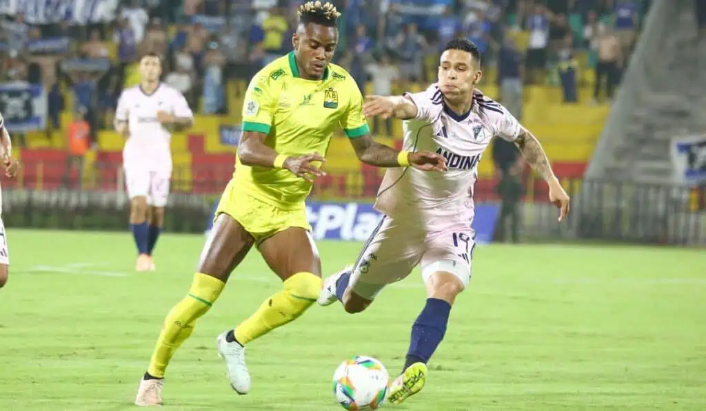 Tasa de desempleo en el fútbol colombiano se disparó: decenas de futbolistas quedaron sin equipo Tasa de desempleo en el fútbol colombiano se disparó