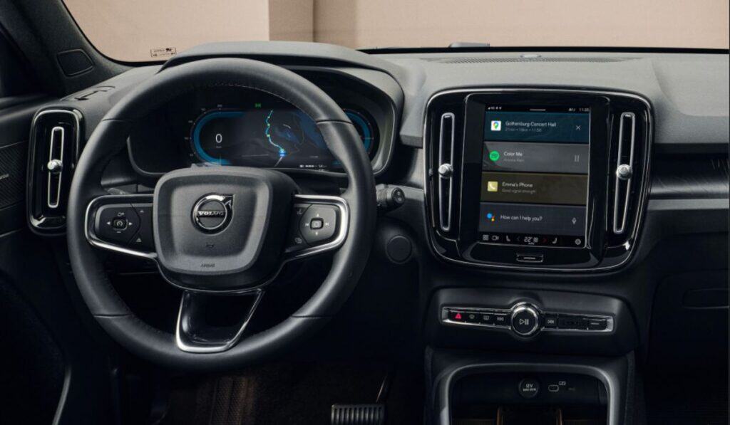 Test drive | Volvo EX40: el SUV eléctrico premium de Volvo Interior del Volvo EX40, con tablero digital de 12,3 pulgadas y pantalla central de 9 pulgadas. Foto: cortesía Volvo.