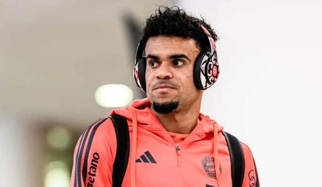Luis Díaz podría pagar millonaria multa si no aprende alemán: Bayern le cobraría lo que vale un Tesla Luis Díaz arrancó 2026 con mala noticia
