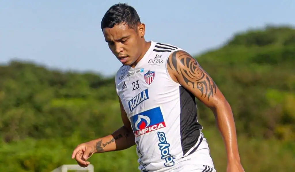 Luis Fernando Muriel llega a Junior con contrato millonario que sacude el ranking salarial del fútbol colombiano Luis Muriel volverá al fútbol colombiano