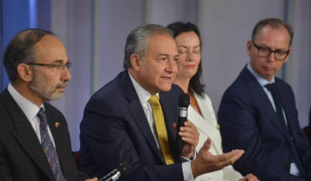 Óscar Naranjo descartó ser candidato a la Presidencia de Colombia óscar Naranjo descartó ser candidato