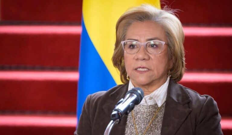 Gobierno presentará nota de protesta por operación militar en Venezuela; alista reunión con representante de Trump Rosa Yolanda Villavicencio, canciller, durante la rueda de prensa sobre la operación militar en Venezuela y el diálogo con Estados Unidos. Foto: Cancillería.