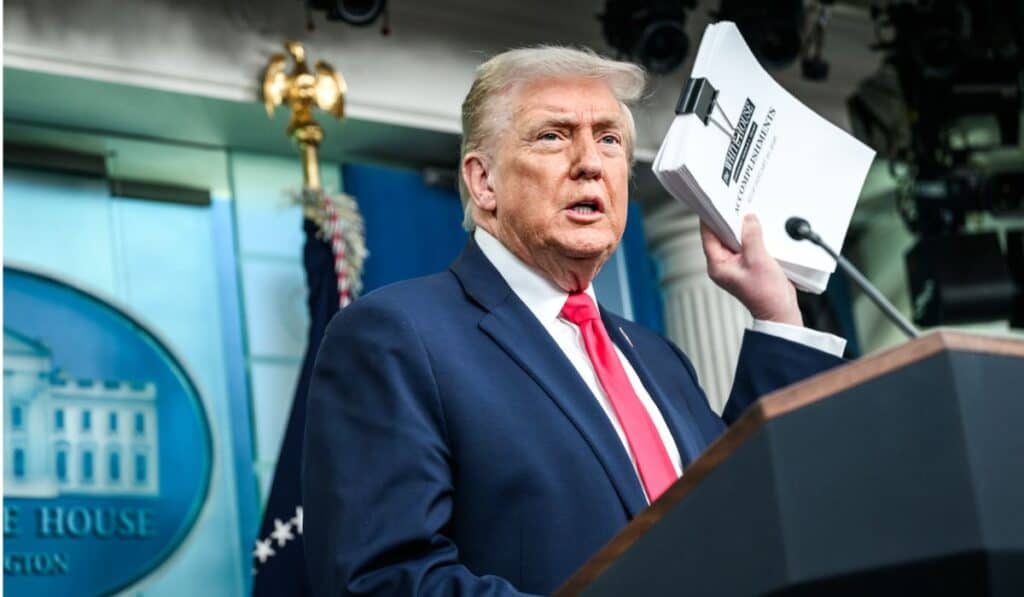 Análisis | Un año de Trump 2.0: más poder ejecutivo y menos contrapesos Donald Trump, presidente de Estados Unidos, durante la rueda de prensa al cumplirse un año de su segundo mandato. Imagen: Flickr White House.