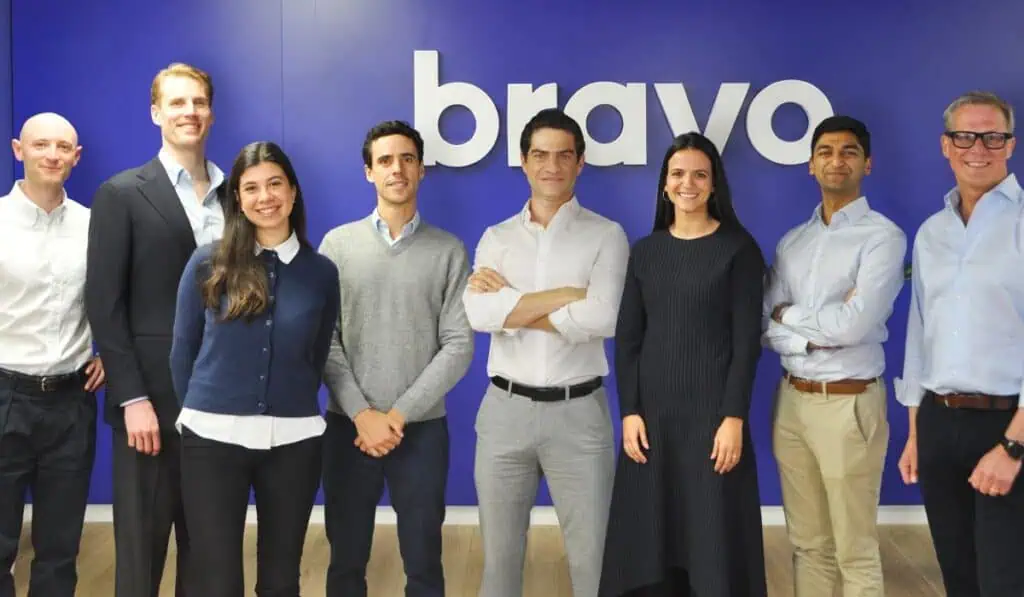 Bravo firma una línea de financiación de 200 millones de euros con Fortress Investment Group Bravo firma una línea de financiación de $200 millones de euros con Fortress Investment Group