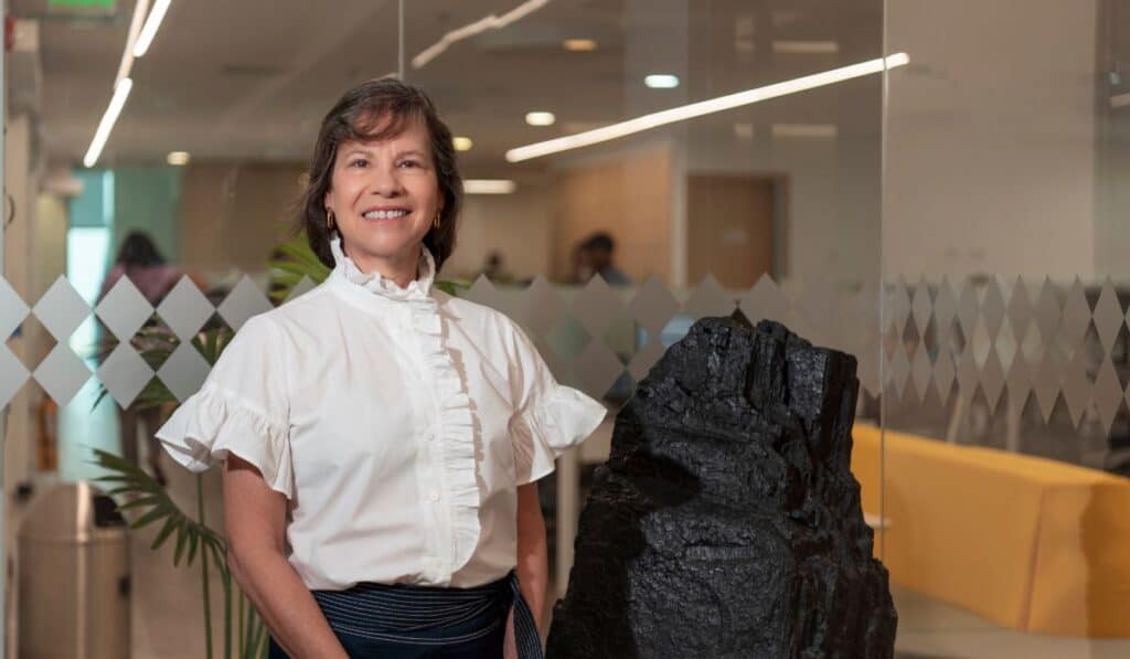 Entrevista | Cerrejón ve futuro del carbón colombiano en Asia; habla de retos y transición energética Claudia Bejarano, presidente de Cerrejón. Imagen: Cerrejón