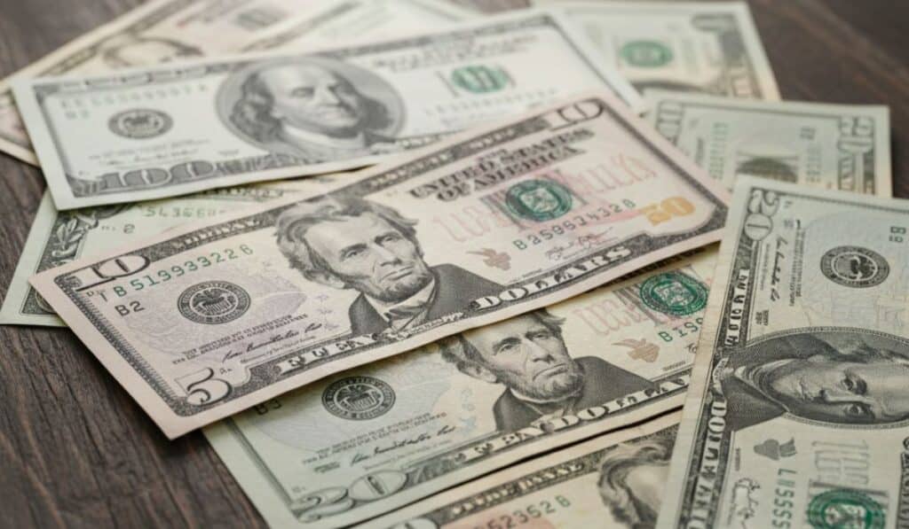 Dólar en Colombia: Expertos recomiendan aplicar importante alternativa ante fuerte caída Comportamiento del dólar en Colombia