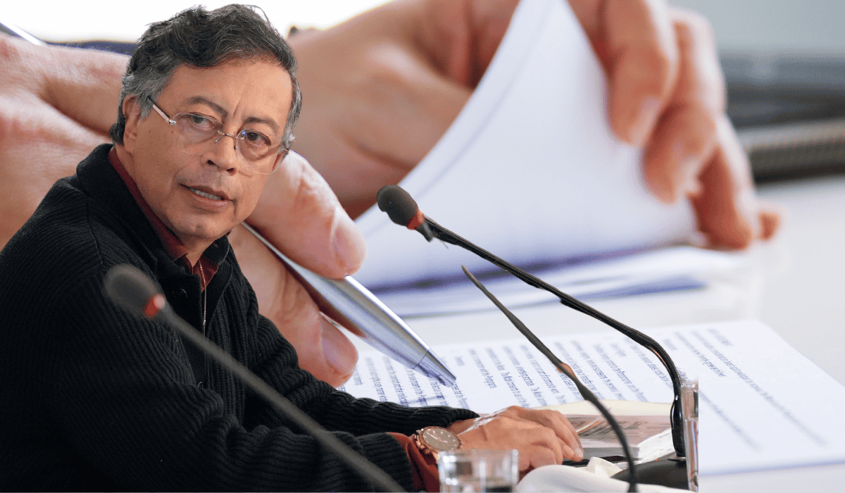 Home - Valora Analitik Decretos de Petro que han sido frenados por las cortes incertidumbre regulatoria y tensiones entre poderes