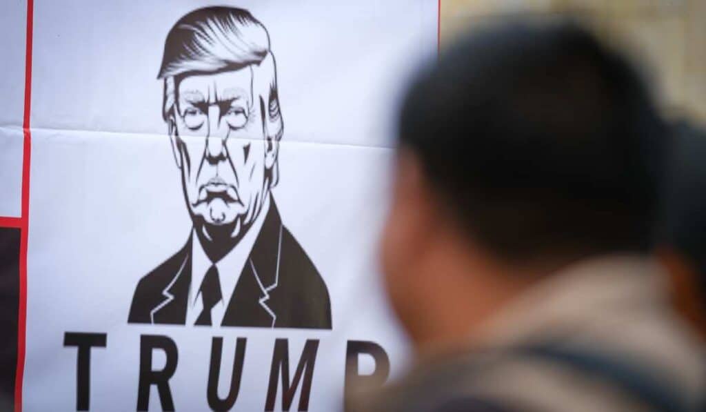 Trump responde a Corte Suprema con arancel global de 10 % Donald Trump