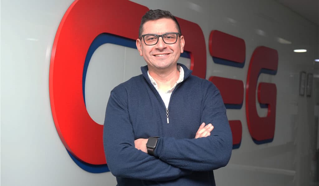 Entrevista | Colombia tendrá mecanismo para estabilizar tarifas de energía eléctrica en el primer trimestre: director de la CREG El director de la CREG, Antonio Jiménez. Imagen: Sebastián Alvarado-Valora Analitik