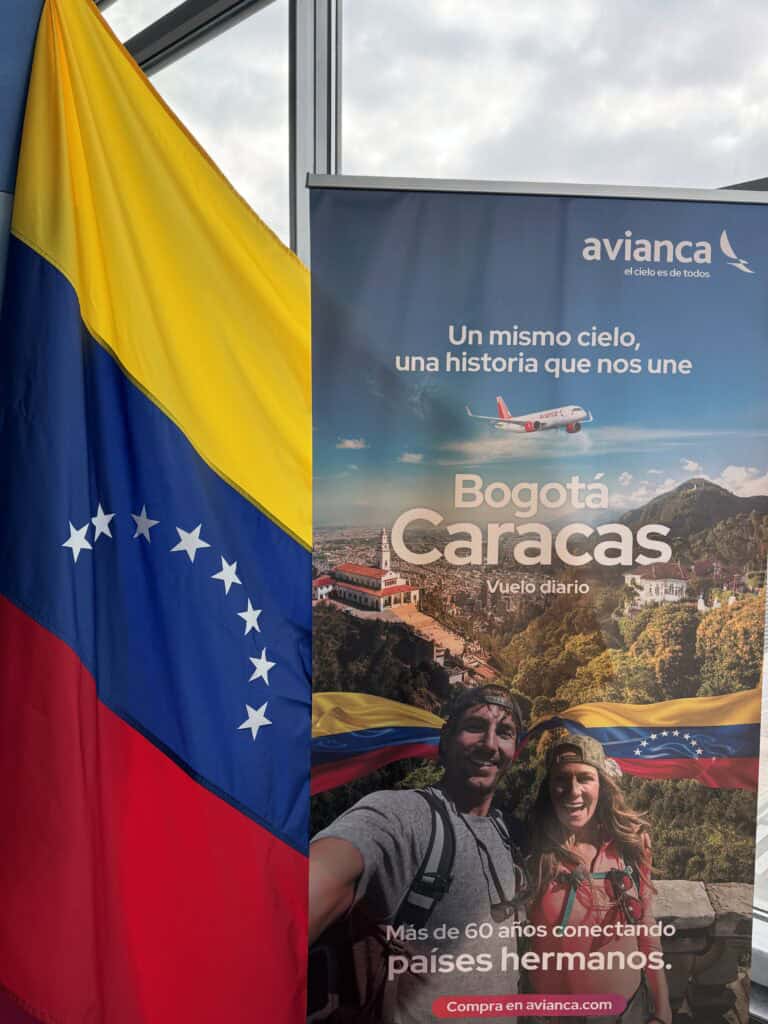 Avianca reactiva vuelos directos entre Colombia y Venezuela: así operará la ruta Con esta operación, Bogotá recupera un enlace directo con Caracas en la oferta de la aerolínea. Foto: Valora Analitik.
