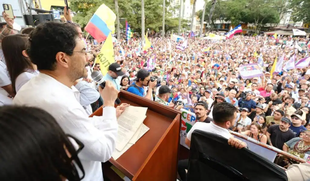 Sin Cepeda en consulta, la izquierda se fragmenta y el Pacto arriesga su impulso al Congreso Iván Cepeda, candidato presidencial.