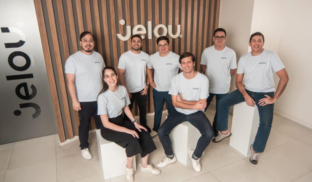 Jelou facilitará mover dinero y abrir cuentas de banco por WhatsApp; alista expansión en Colombia y México Jelou planea fortalecer su presencia en Colombia y México