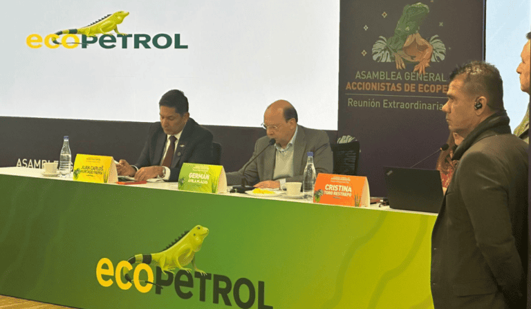 Asamblea de Ecopetrol aprueba elección de nuevos miembros de Junta: así quedó conformada Juan Carlos Parra, presidente encargado de Ecopetrol; y Germán Ávila, ministro de Hacienda. Imagen: Alejandro Correa-Valora Analitik