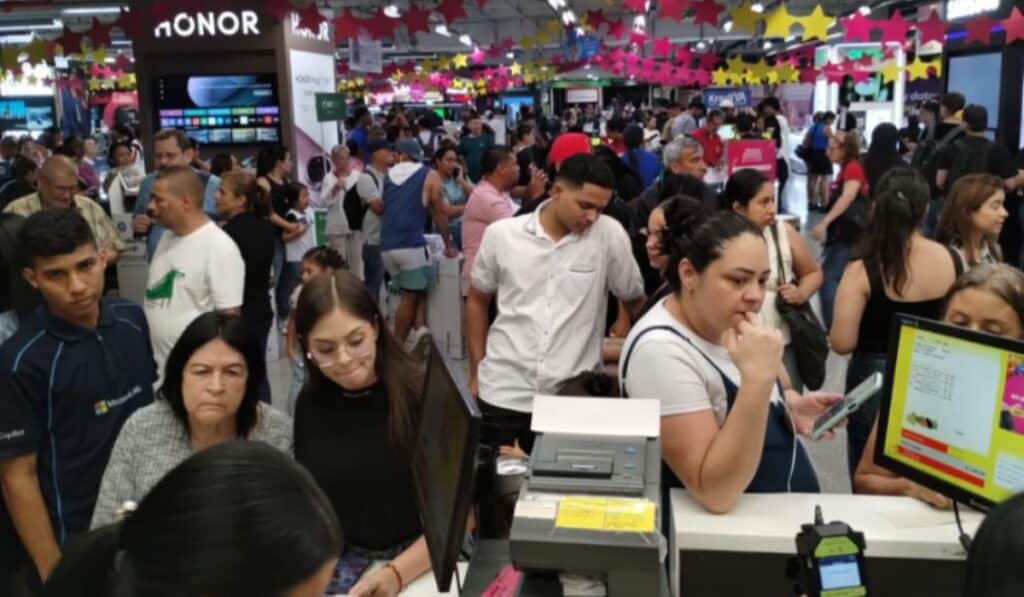 Aniversario de las marcas de Grupo Éxito regresa con descuentos de hasta el 70 %: categorías y productos para aprovechar Los clientes podrán encontrar descuentos de hasta el 70 % en miles de productos. Foto: cortesía Grupo Éxito