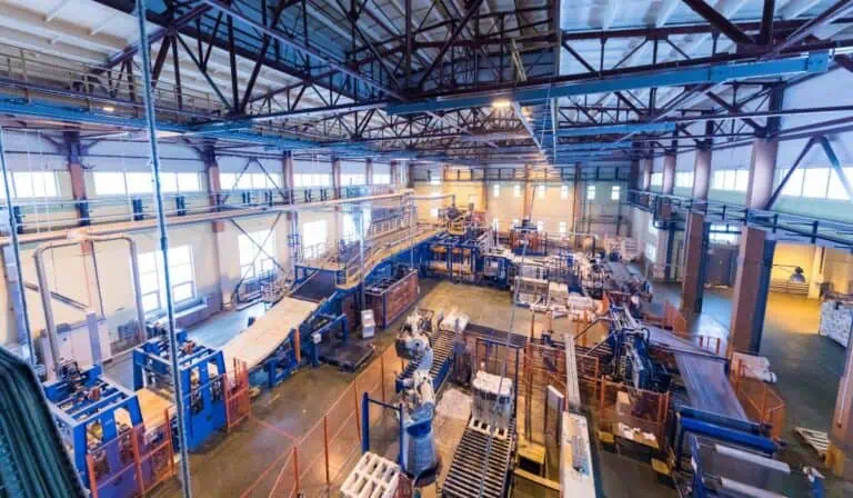 Crisis de gas amenaza con paralizar parte del aparato productivo e industrial de Colombia Sector industrial. Imagen: tomada de Freepik (www.freepik.es)