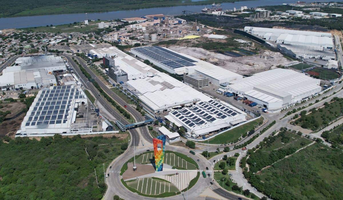 Home - Valora Analitik Planta de Tecnoglass en Barranquilla