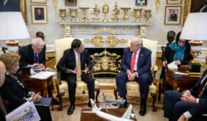 Home - Valora Analitik Presidente Gustavo Petro y presidente de Estados Unidos, Donald Trump (2)