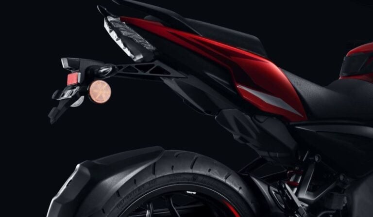 Pulsar sacó imponente modelo de la NS: Alto cilindraje, potente y su precio sorprende Pulsar NS400Z, la moto de mediano cilindraje con mejor precio del mercado