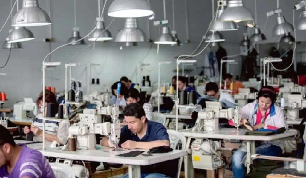 Aumento del salario mínimo en Colombia en 2027 podría ser de un solo dígito a pesar de la alta inflación La discusión del salario mínimo en Colombia del 2027