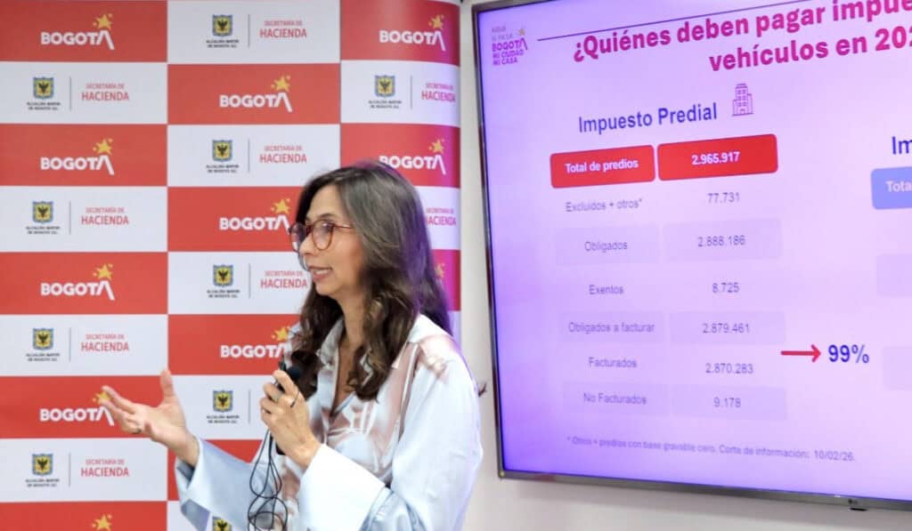 Bogotá va por $16,8 billones en impuestos para 2026: recaudo crecería 10,4 % Secretaria de Hacienda de Bogotá, Ana María Cadena.